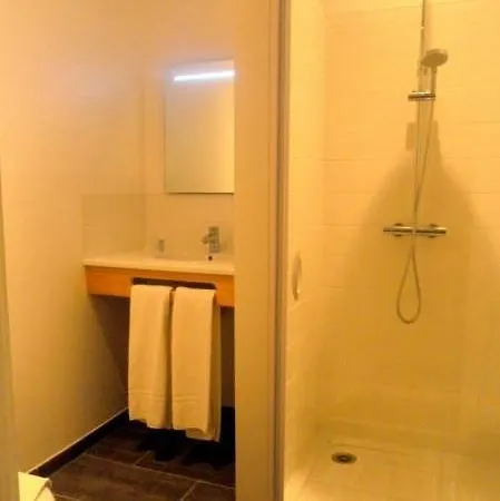 Chez Nadine Hotel 3*